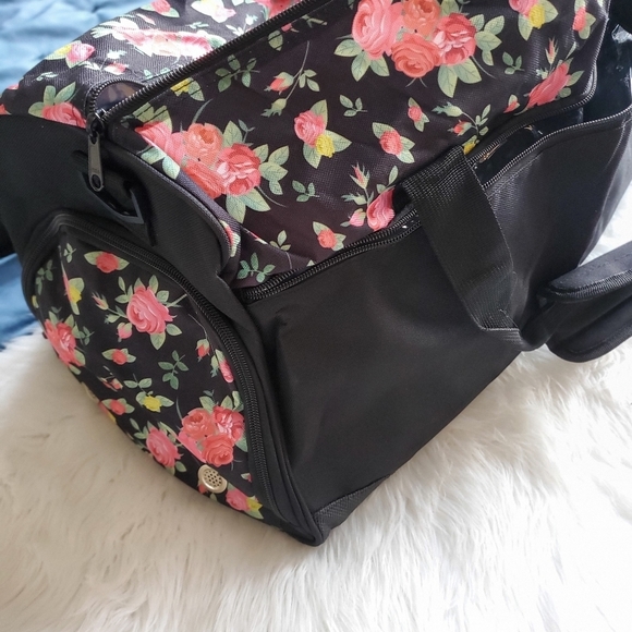 Lish Women's Floral Gym Duffel Bag - Picture 6 of 16